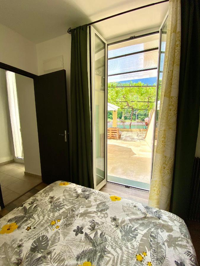 Appartement terrasse vue lac Breil-sur-Roya Extérieur photo