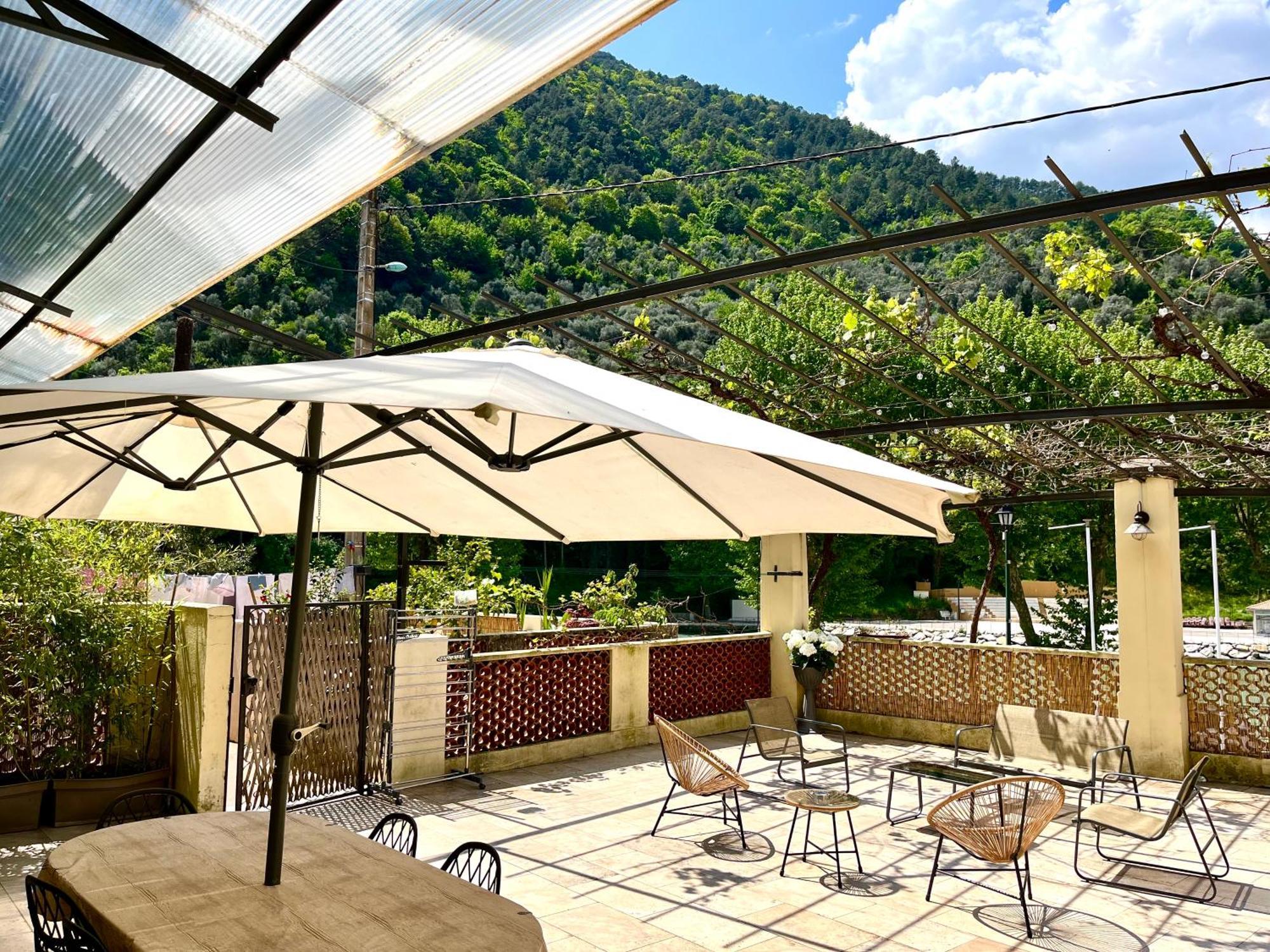 Appartement terrasse vue lac Breil-sur-Roya Extérieur photo